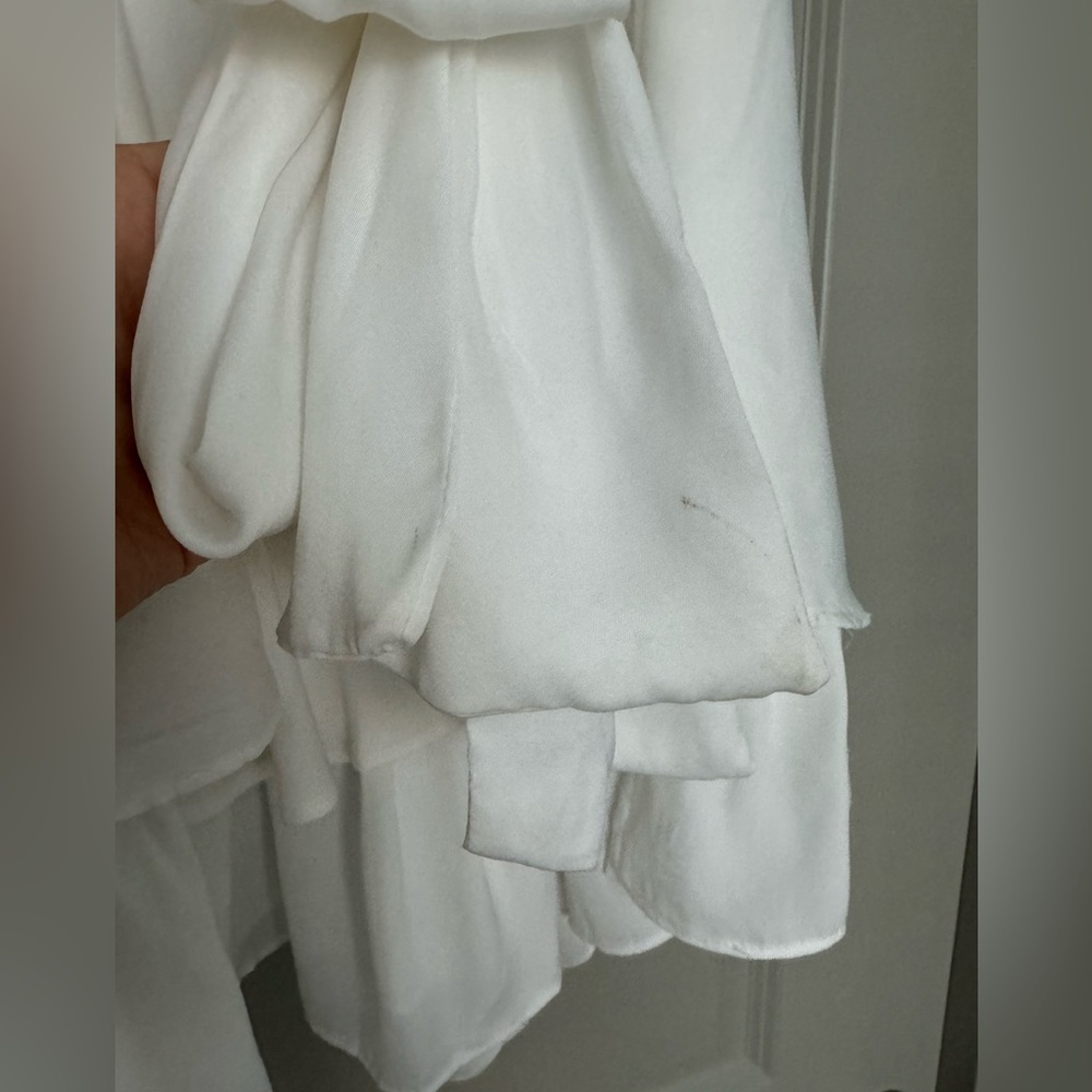 White romper - Picture 4 of 7